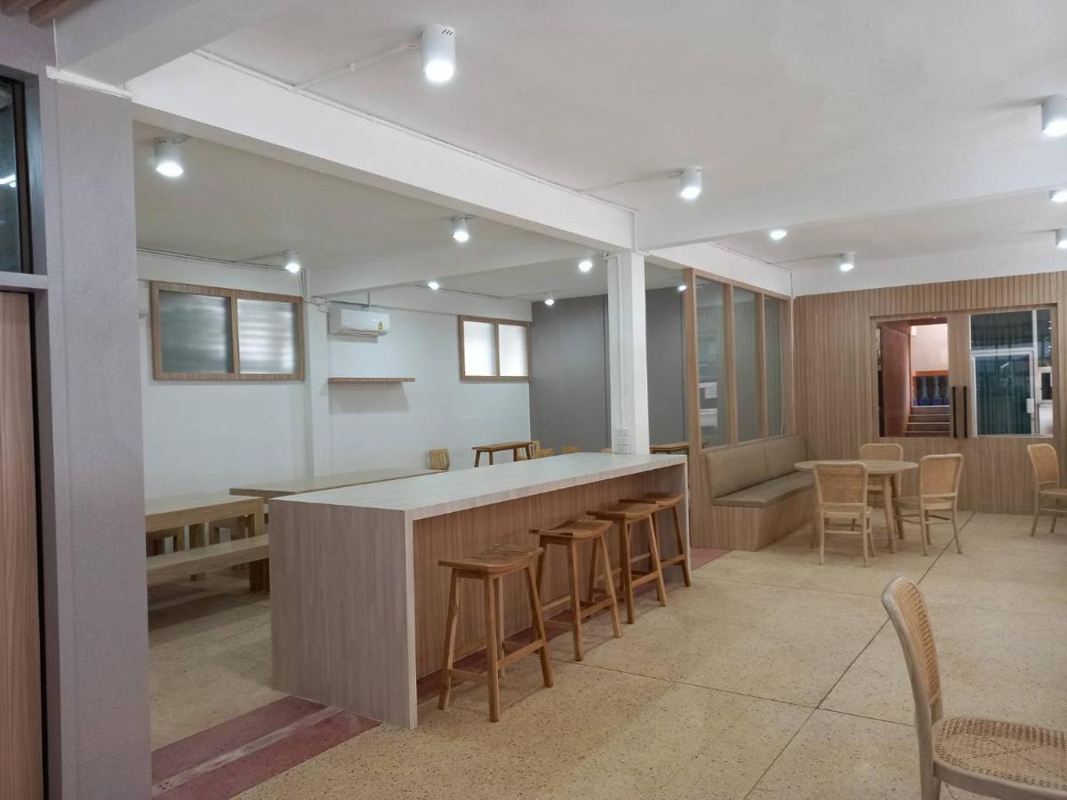 사타야 아파트먼트 마하 사라캄 외부 사진